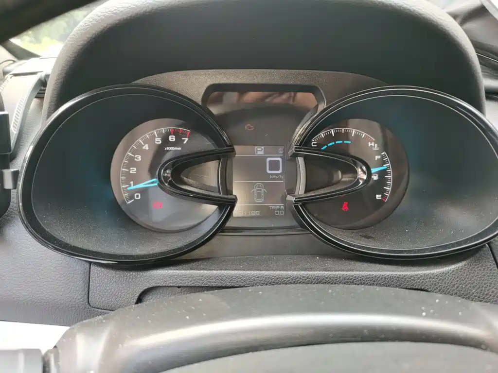 Dongfeng Aeolus Dongfeng Fengshen AX7 2016 2015 2.0L Automatic Smart Ease