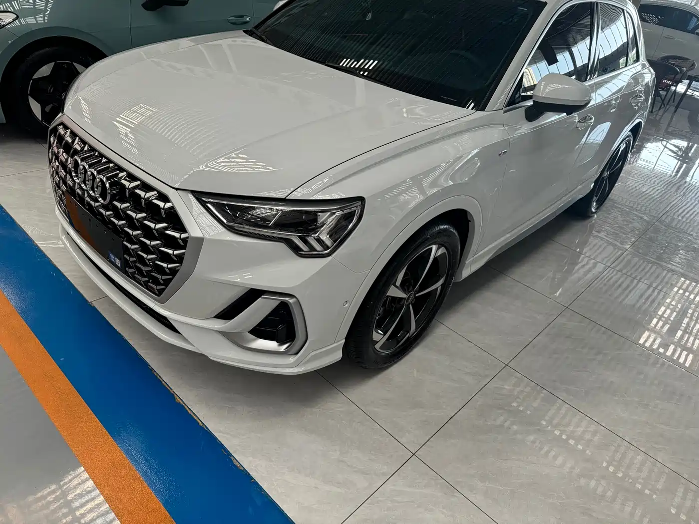 Audi Q3 2024 35 TFSI Progressive Sport