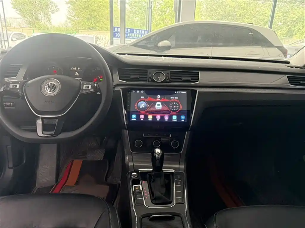 Volkswagen Passat 2017 280TSI DSG Elegance фото 20