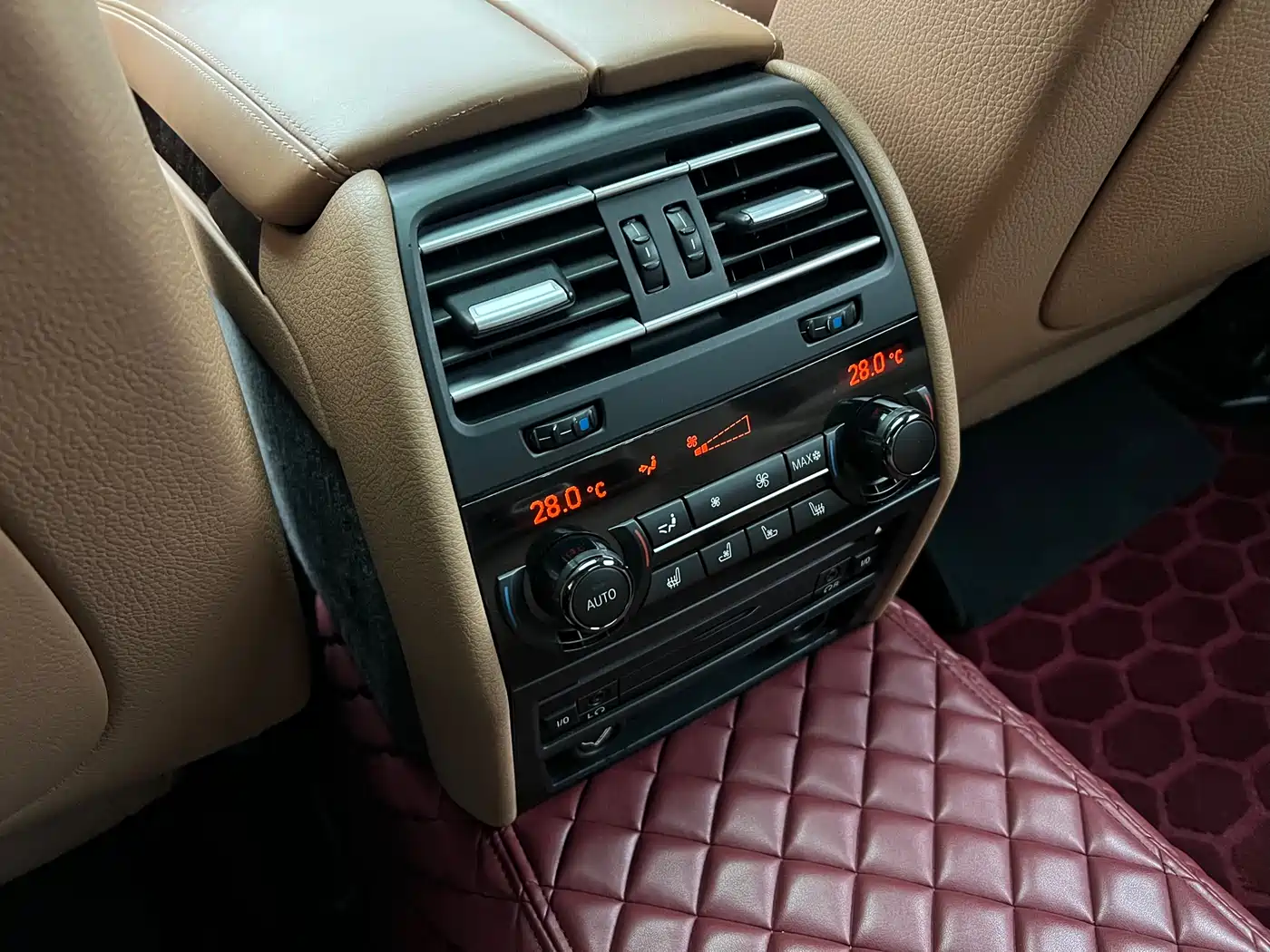 BMW 7 Series 2012 760Li 25th Anniversary Limited Edition фото 22