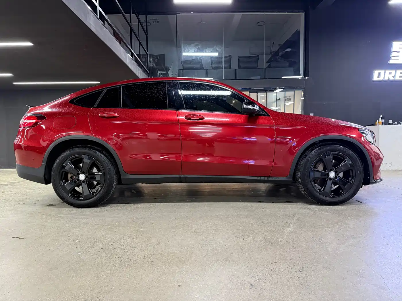 Mercedes-Benz GLC Coupe 2017 GLC 200 4MATIC Coupe SUV фото 10