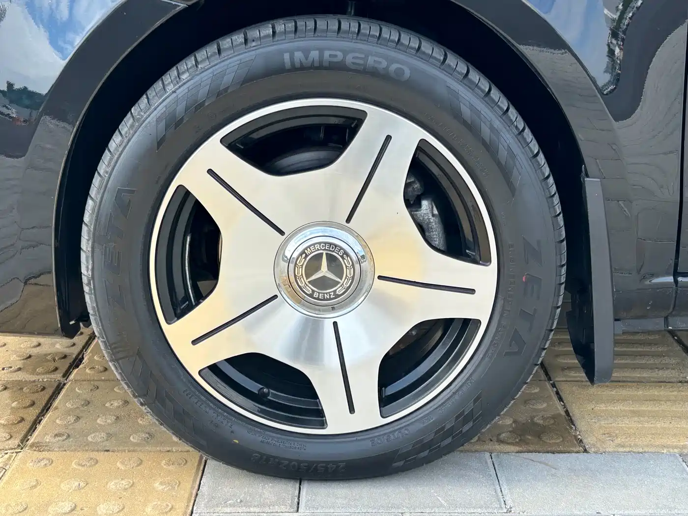 Mercedes-Benz Vito 2023 2.0T Business 7-Seater фото 23
