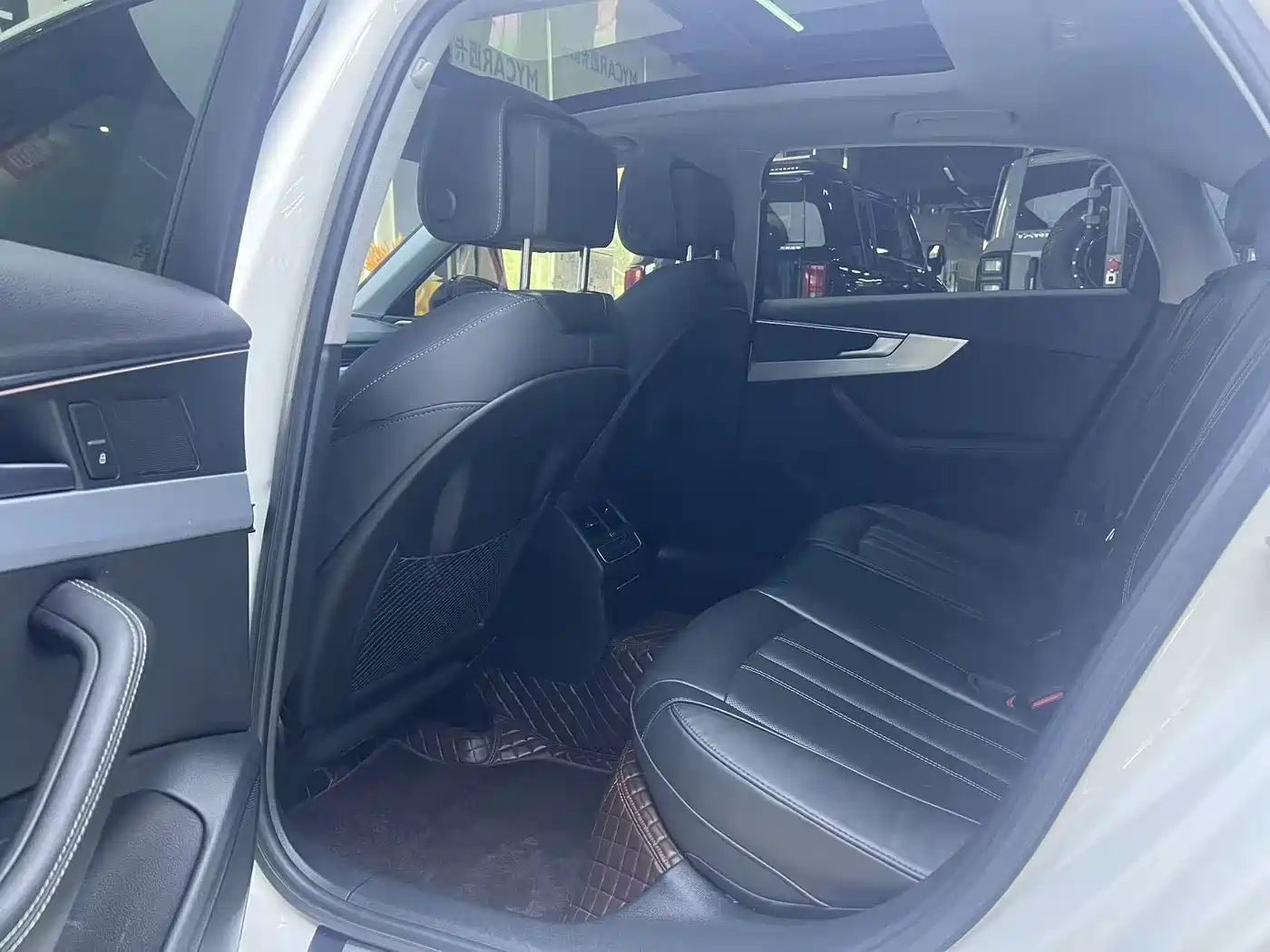 Audi A4L 2022 40 TFSI Luxury Dynamic фото 12
