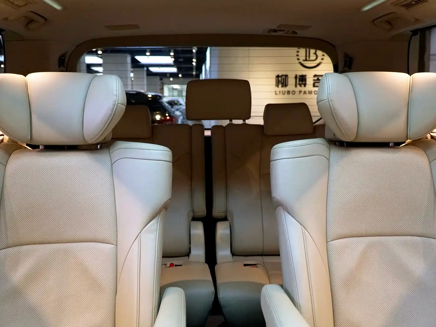 Toyota Alphard 2015 3.5L Luxury Edition фото 8