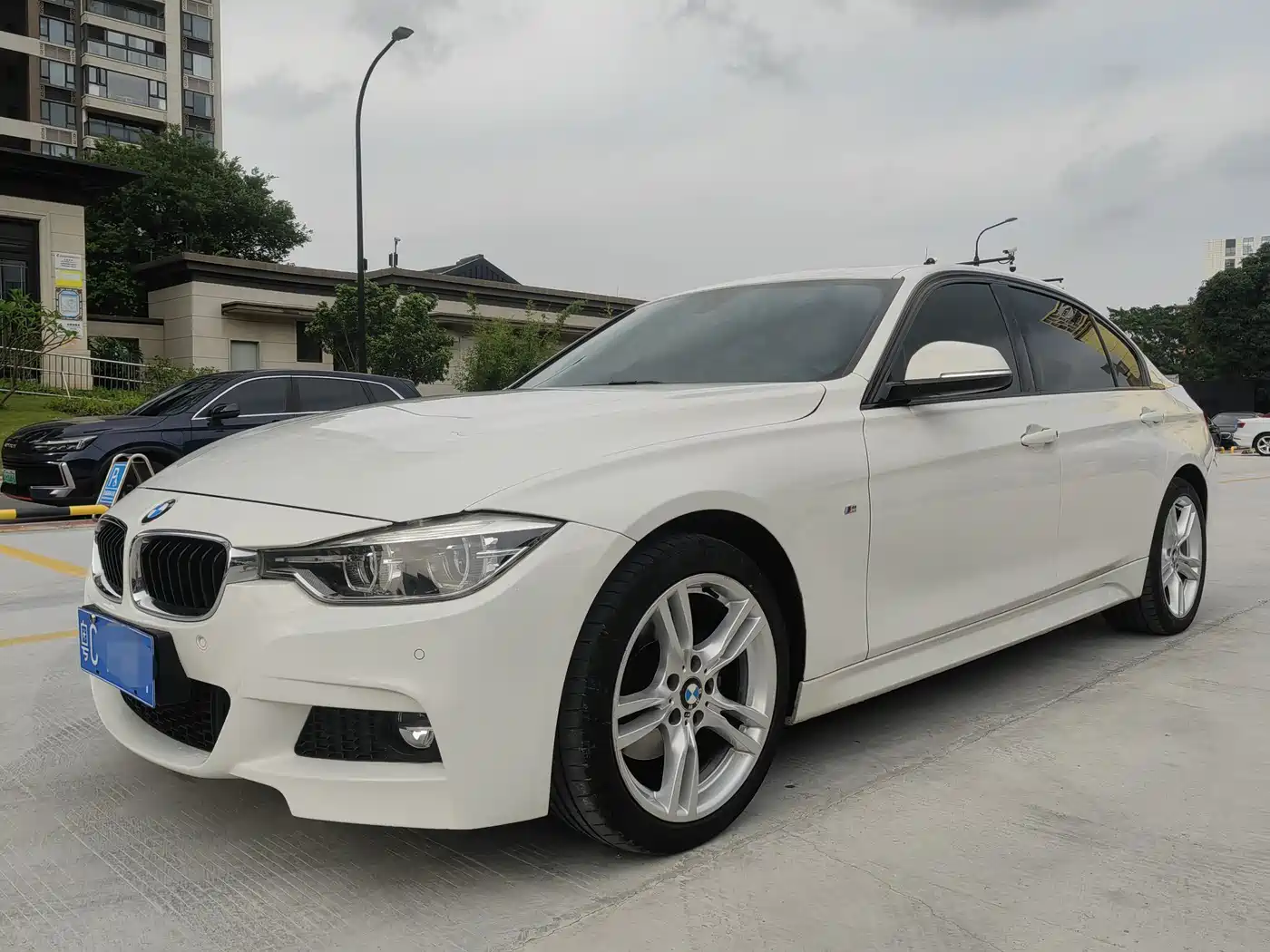 BMW 3 Series 2019 320Li M Luxury Package