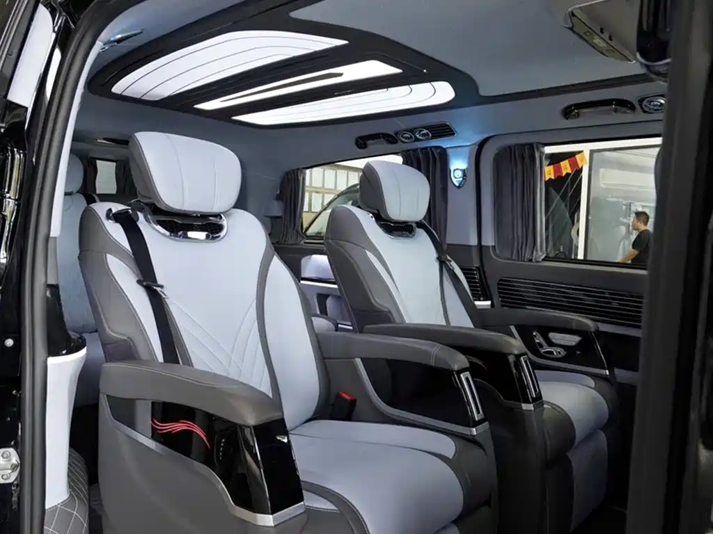 Mercedes-Benz Vito 2021 2.0T Business Edition 7-seater фото 5