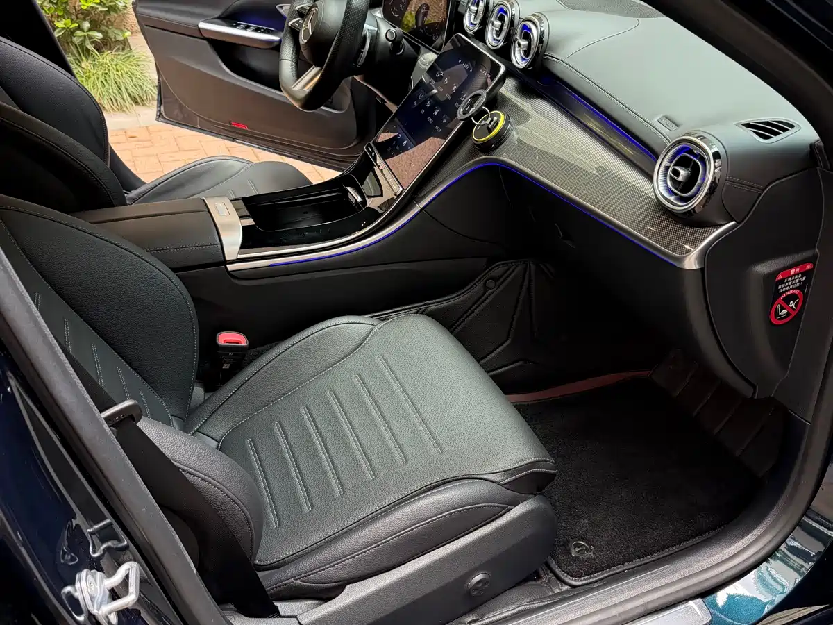 Mercedes-Benz C-Class 2023 C 260 L Night Edition Sport фото 11