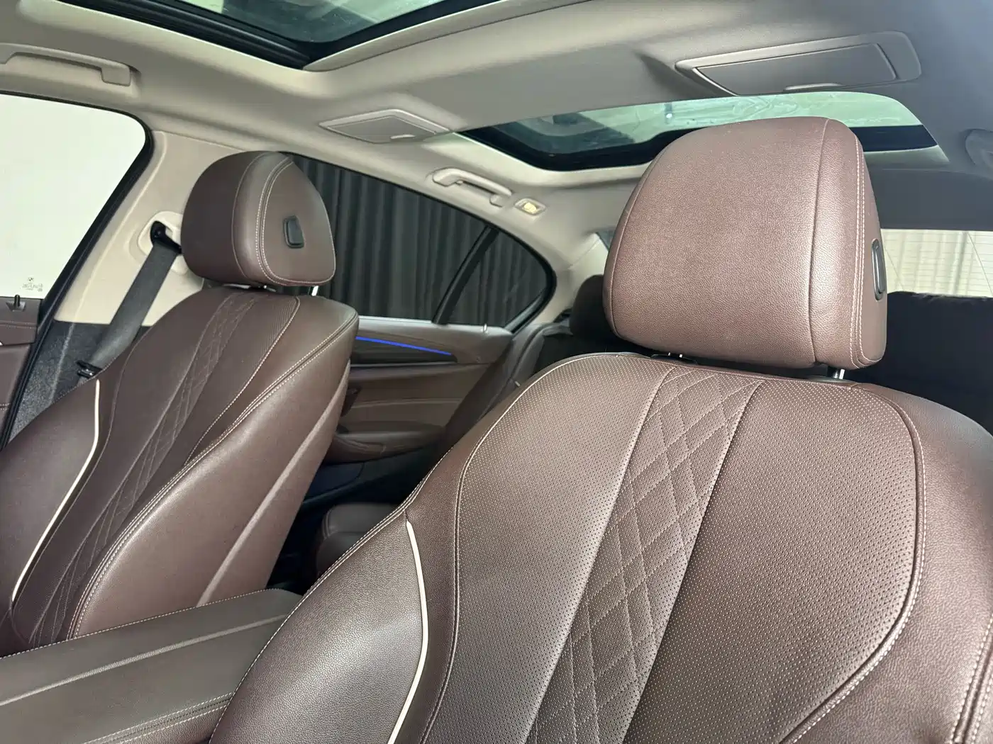 BMW 5 Series 2021 530Li Leading Luxury Package фото 38