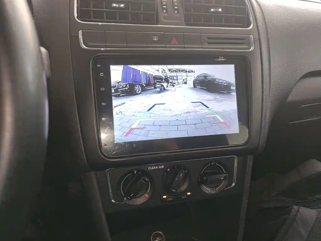 Volkswagen Polo 2016 1.6L Automatic Comfort фото 13