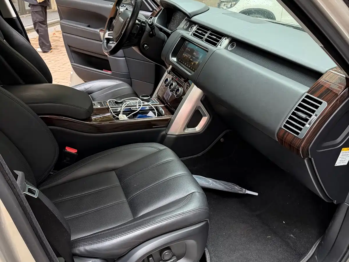 Land Rover Range Rover 2016 3.0 SC V6 Vogue фото 8