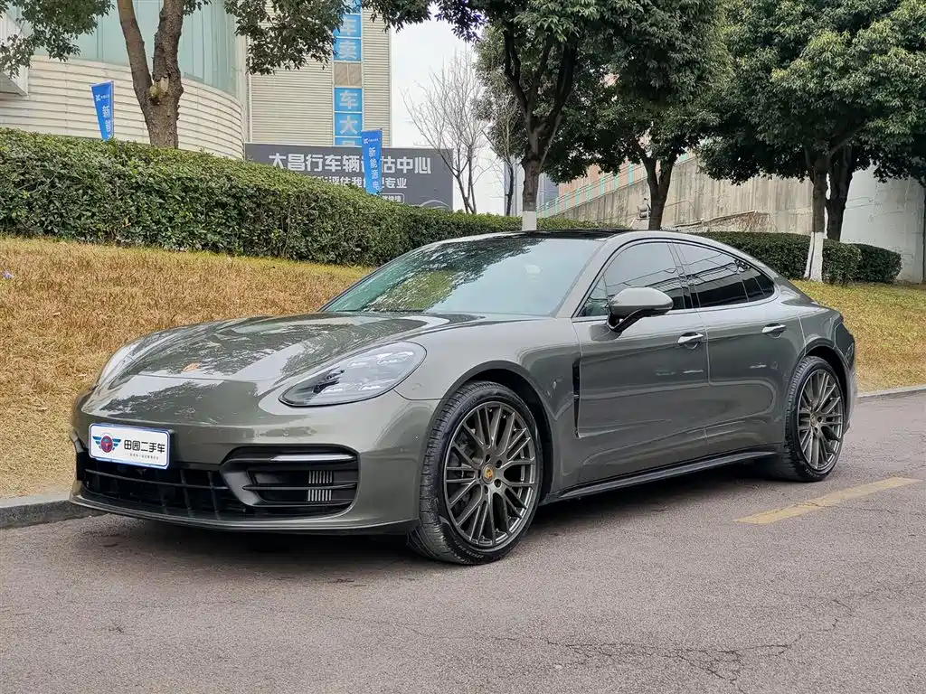 Porsche Panamera 2023 Facelift Panamera 2.9T Platinum Edition