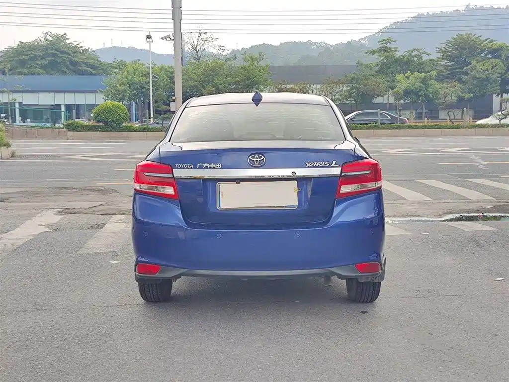 Toyota YARiS L Zhi Xiang 2018 1.5E CVT Champion Limited Edition фото 8