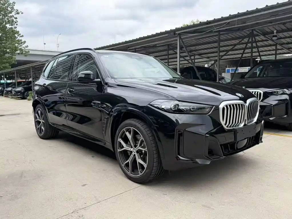 BMW X5 2026 2026 Facelift xDrive 30Li Exclusive M Sport Shadowline Package