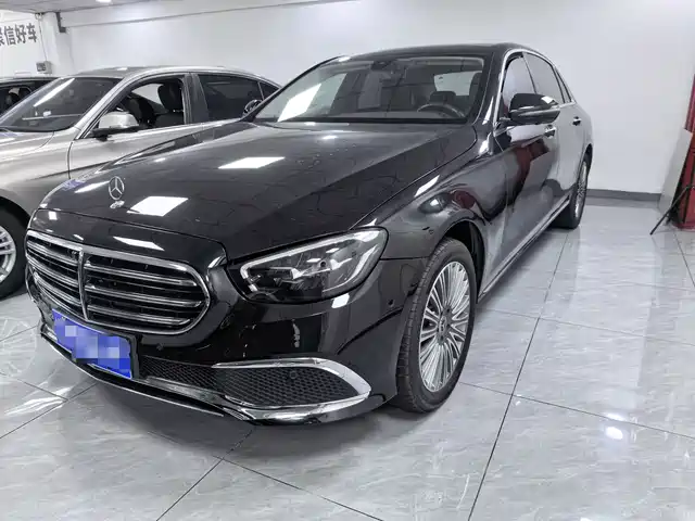 Mercedes-Benz E E 300 L, Спорт Люкс