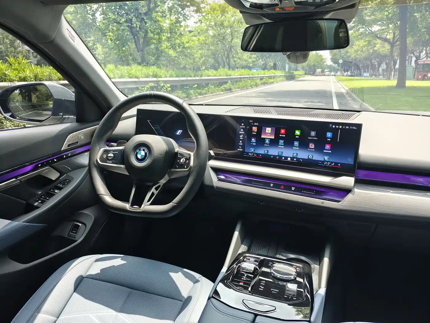 BMW i5 2024 eDrive 35L Premium Model M Sport Package фото 12