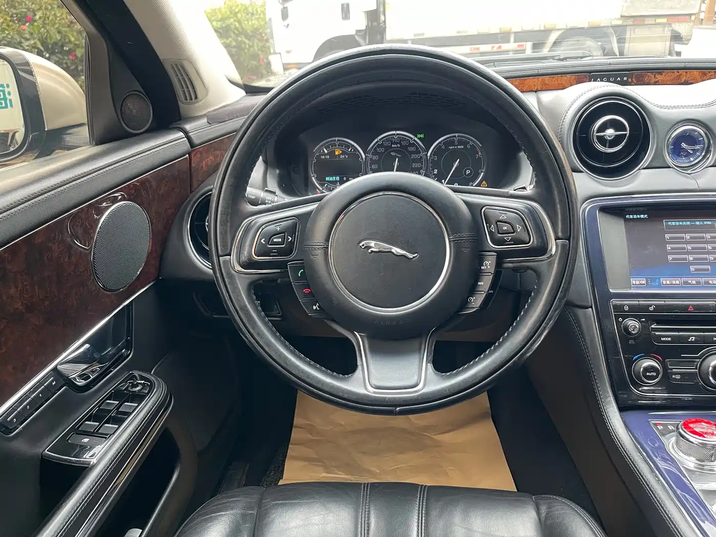 Jaguar XJ 2013 2012 XJL 3.0 Panorama Business