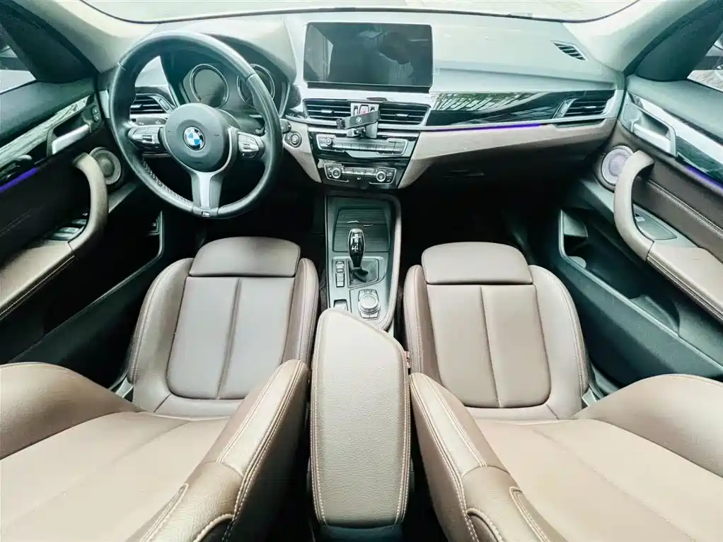 BMW X1 2022 sDrive25Li Leading фото 15