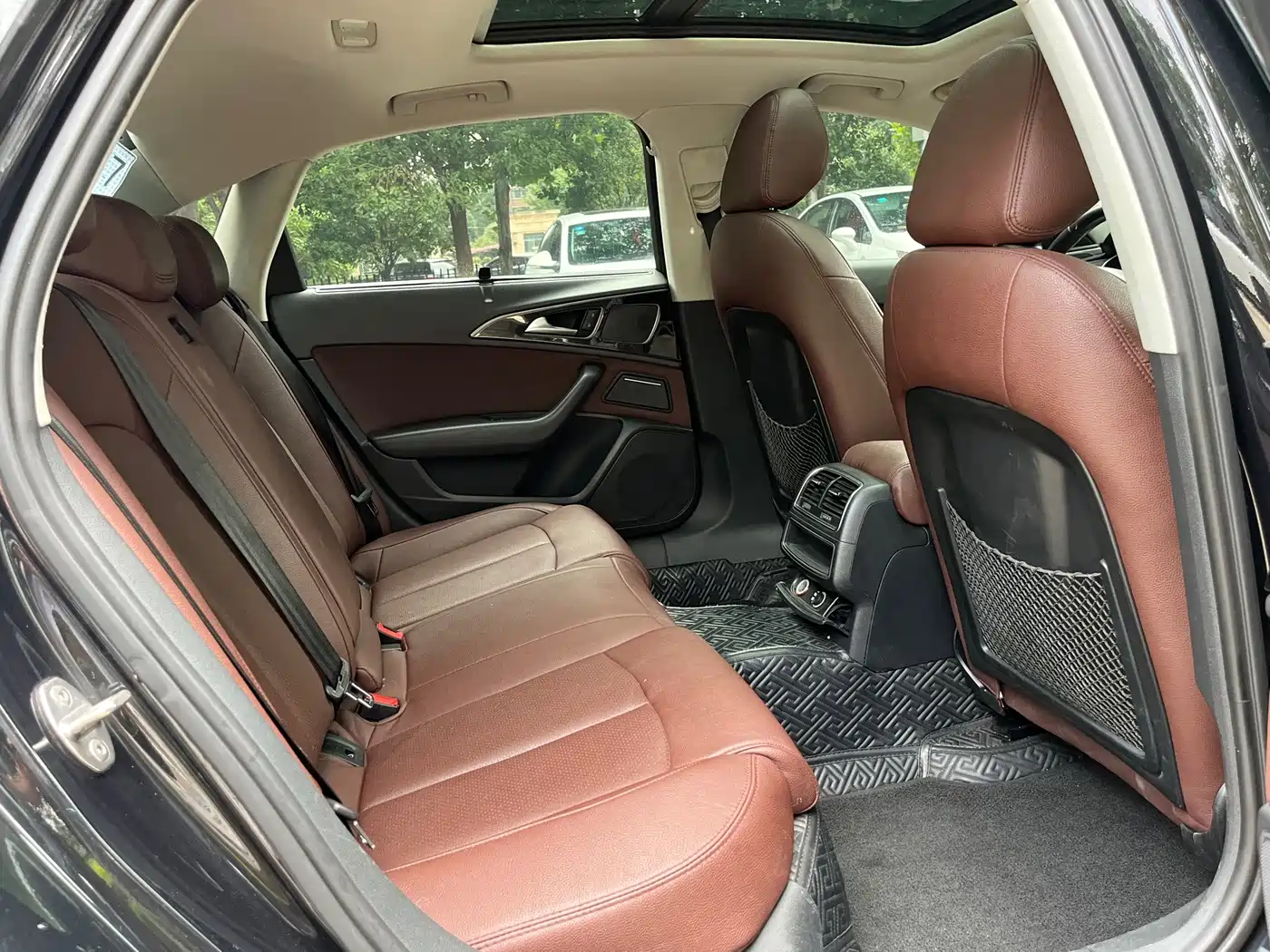 Photo 12 - Audi A6L
