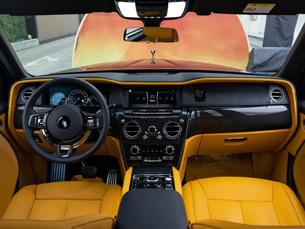 Rolls-Royce Cullinan 2023 2024 Black Badge