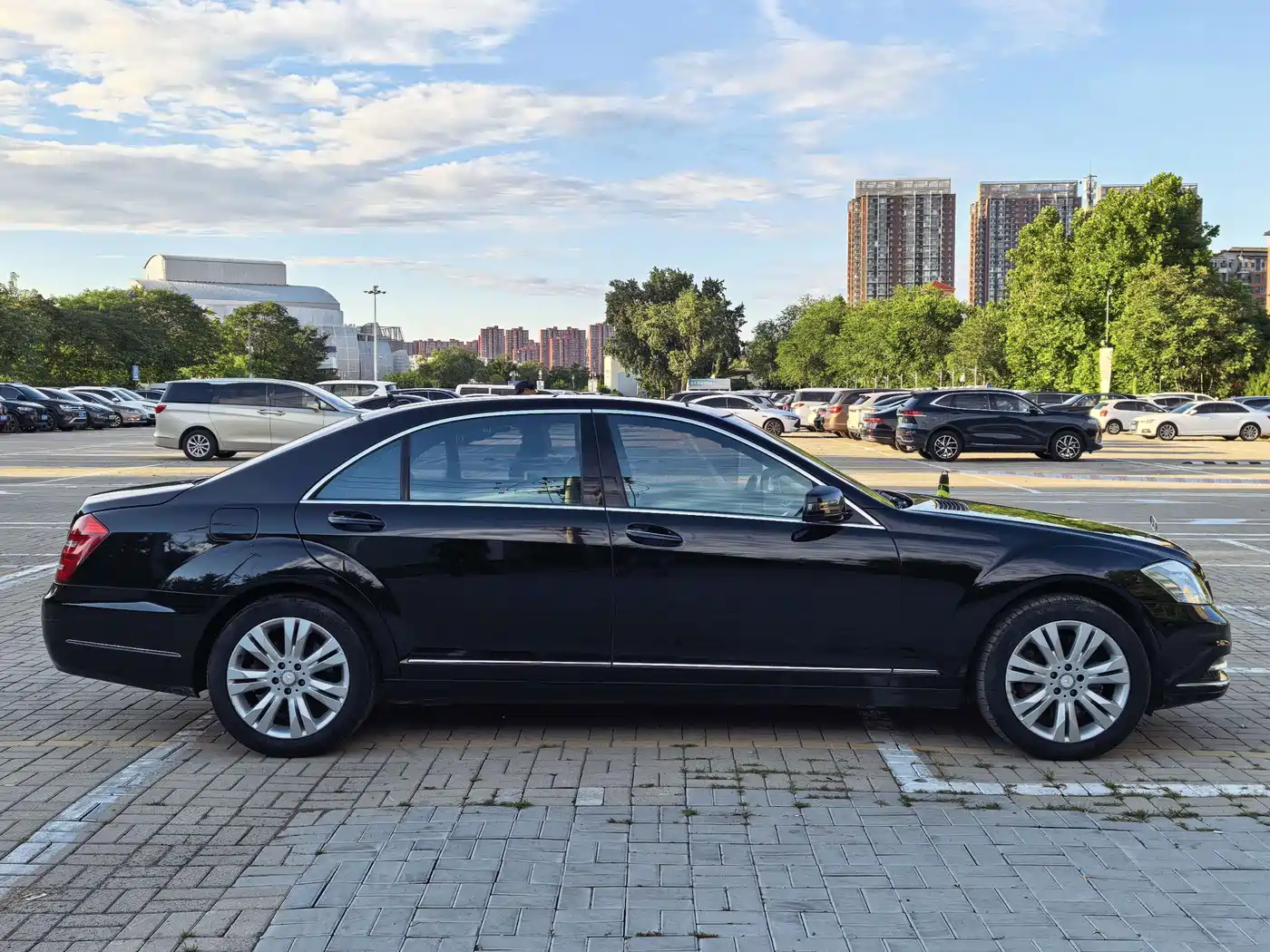 Mercedes-Benz S-Class 2010 2010 S 500 L 4MATIC