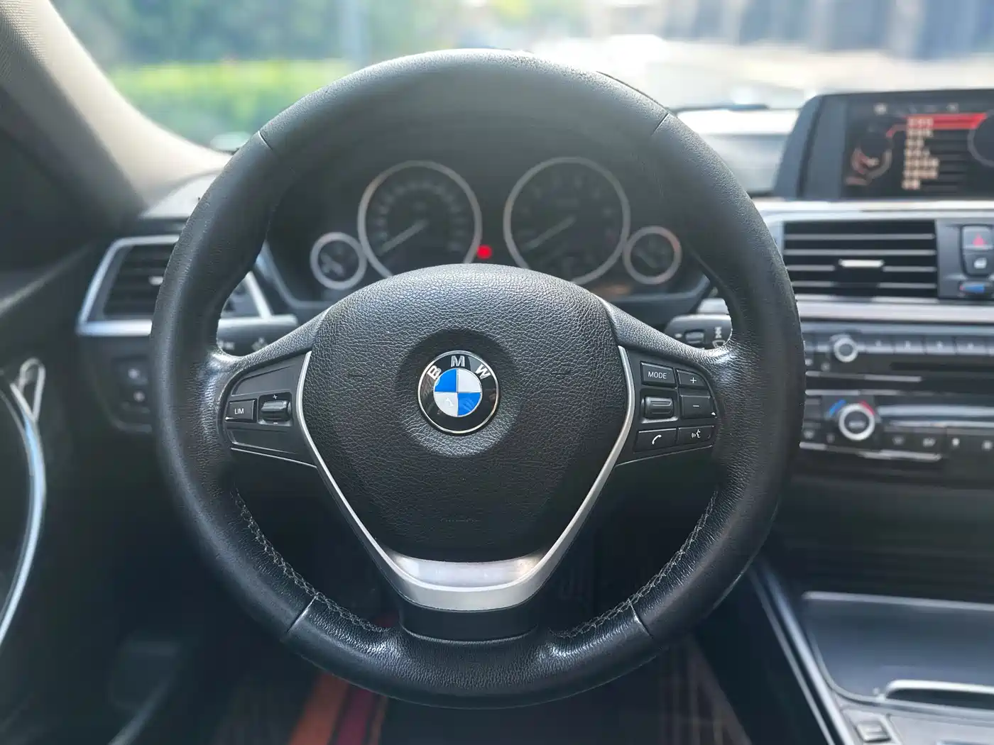 BMW 3 Series 2017 320Li Fashion фото 10