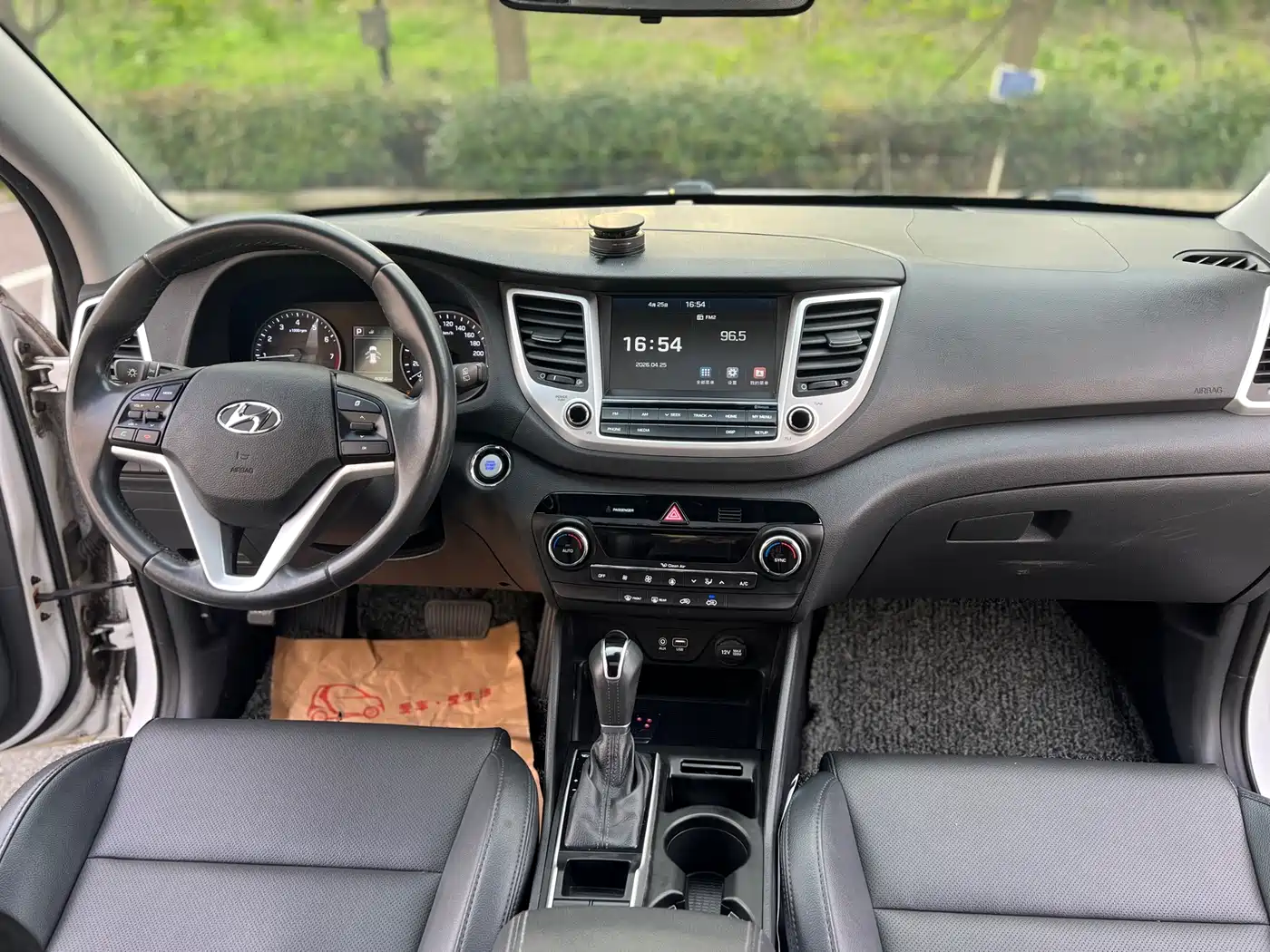 Hyundai Tucson 2015 1.6T Dual Clutch 2WD Smart фото 9