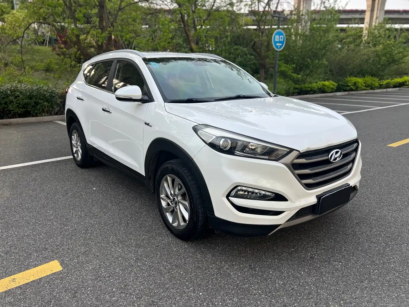Hyundai Tucson 2015 1.6T Dual Clutch 2WD Smart фото 3