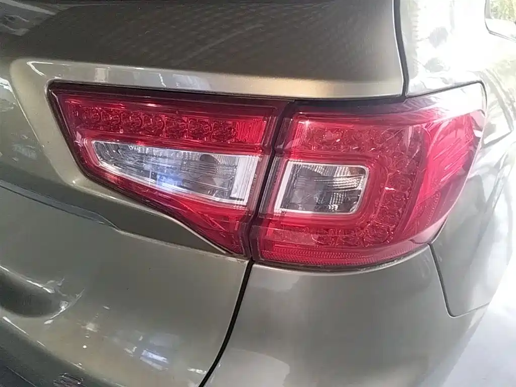 Changan CS75 2015 2014 1.8T Automatic Elite (China IV)