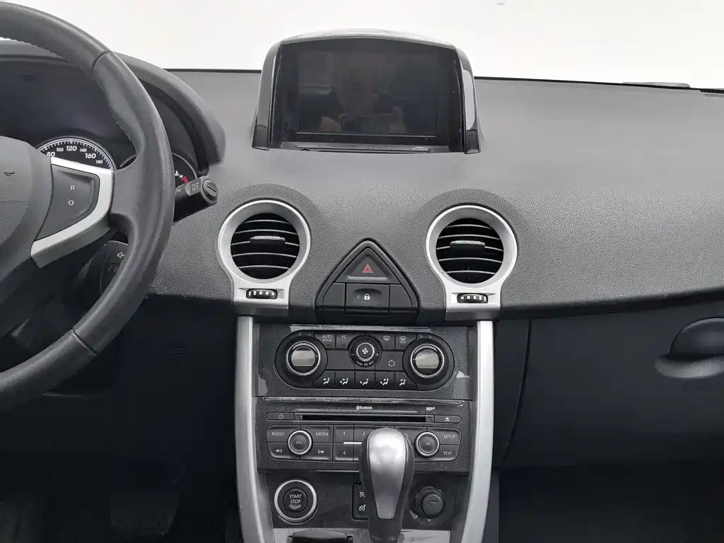 Renault Koleos (Import) 2014 2014 2.0L 2WD Fashion Edition