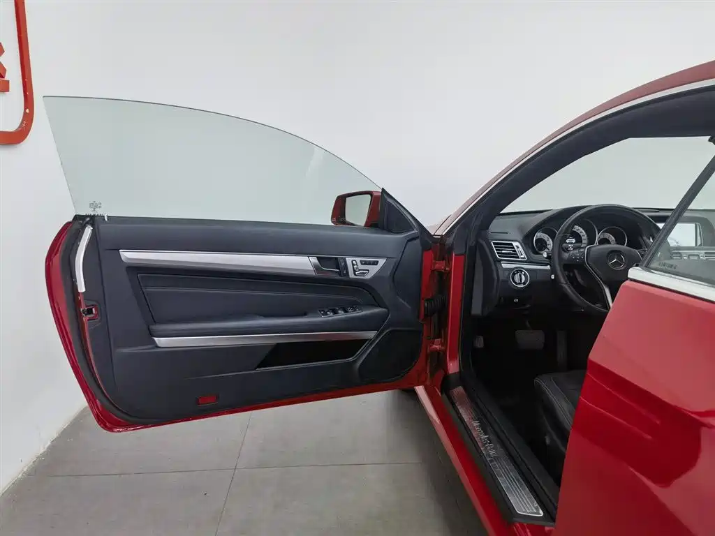 Mercedes-Benz E-Class (Import) 2014 E 200 Coupe фото 8