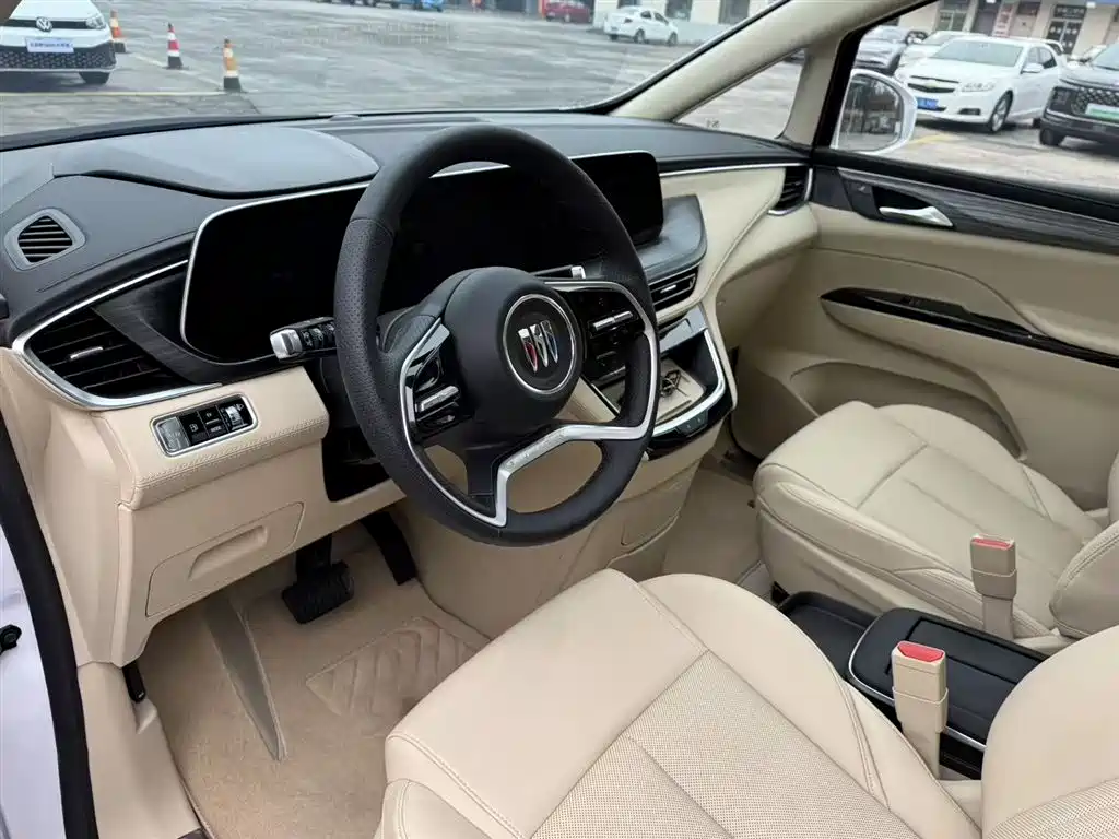 BUICK GL8 NEW ENERGY