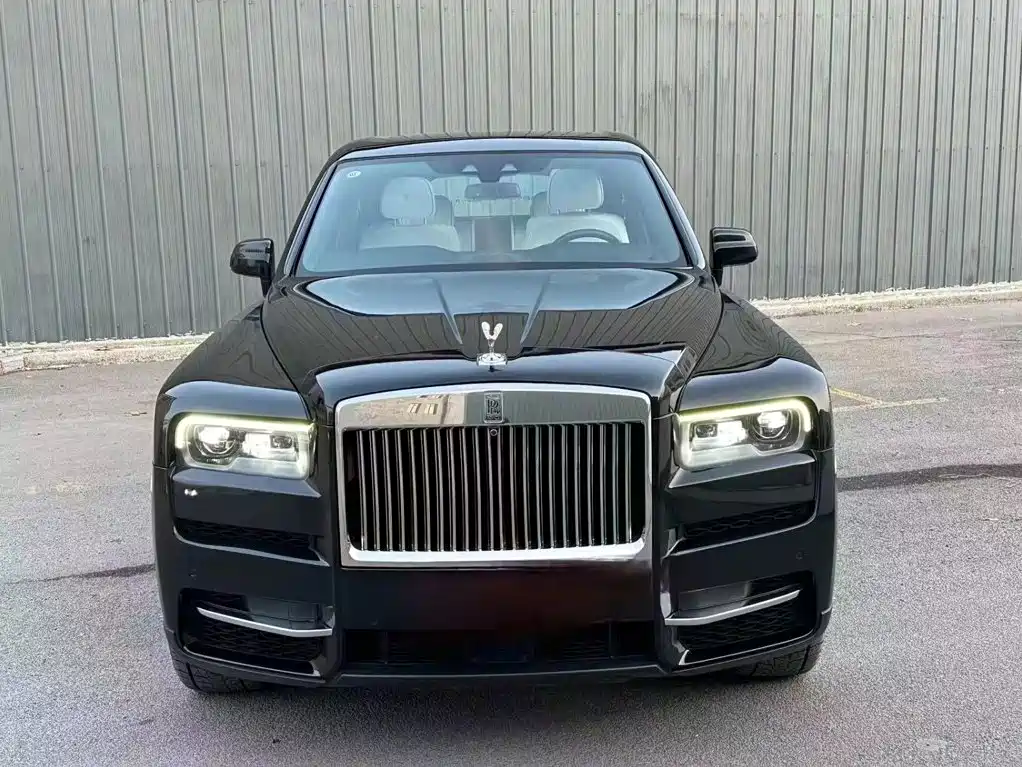 Rolls-Royce Cullinan 2019 2018 4-Seater Version