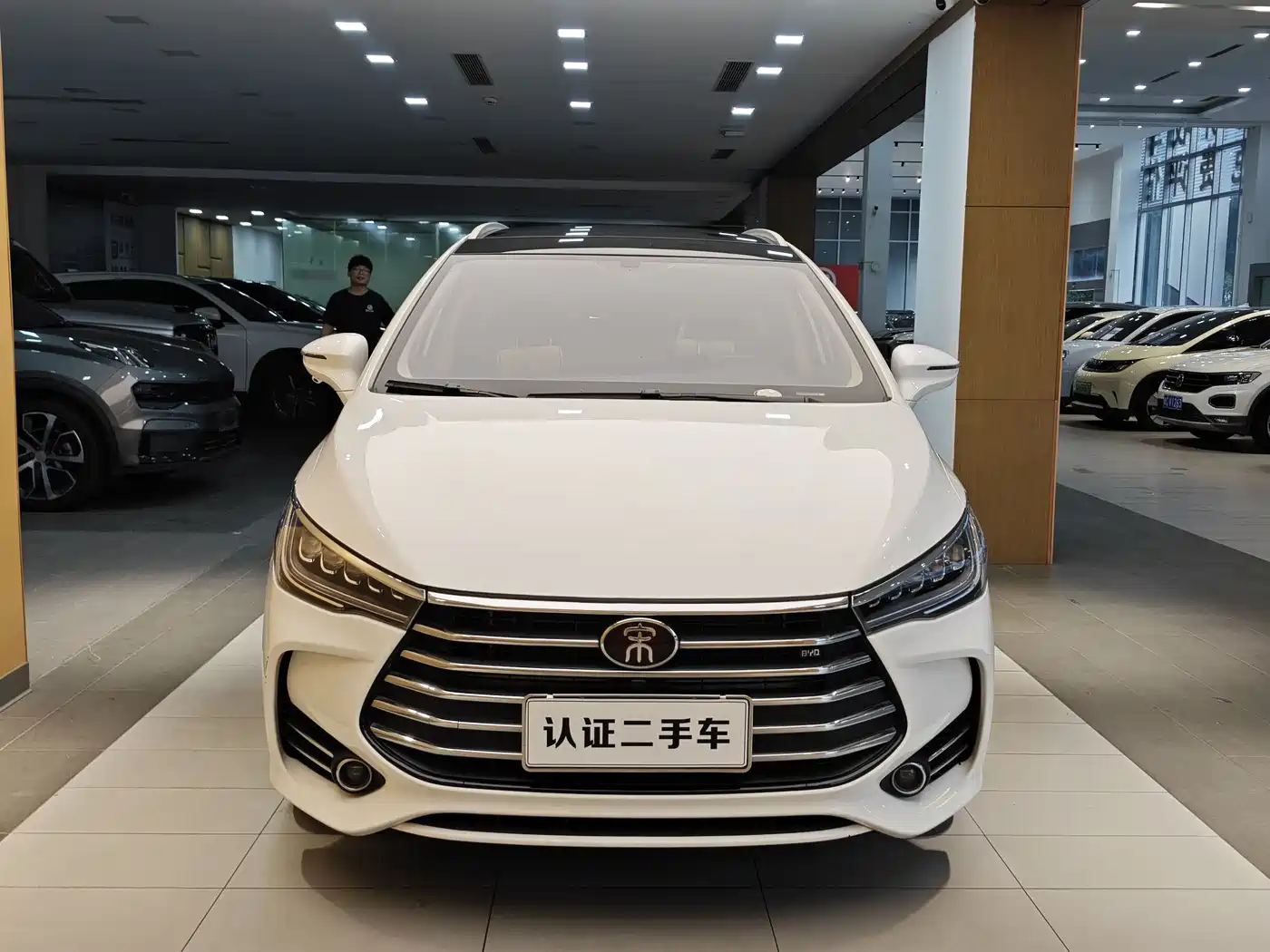 BYD Song MAX 2018 1.5T Automatic Smart Connected Premium 6-Seater фото 3