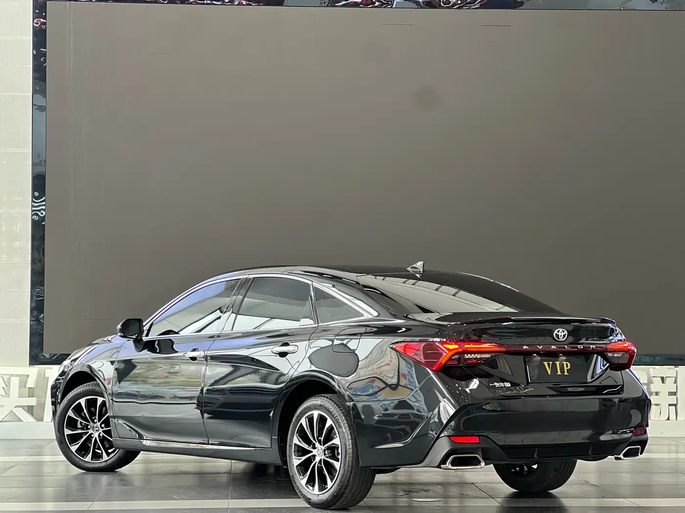 Toyota Avalon 2023 2.5L Luxury Edition фото 24