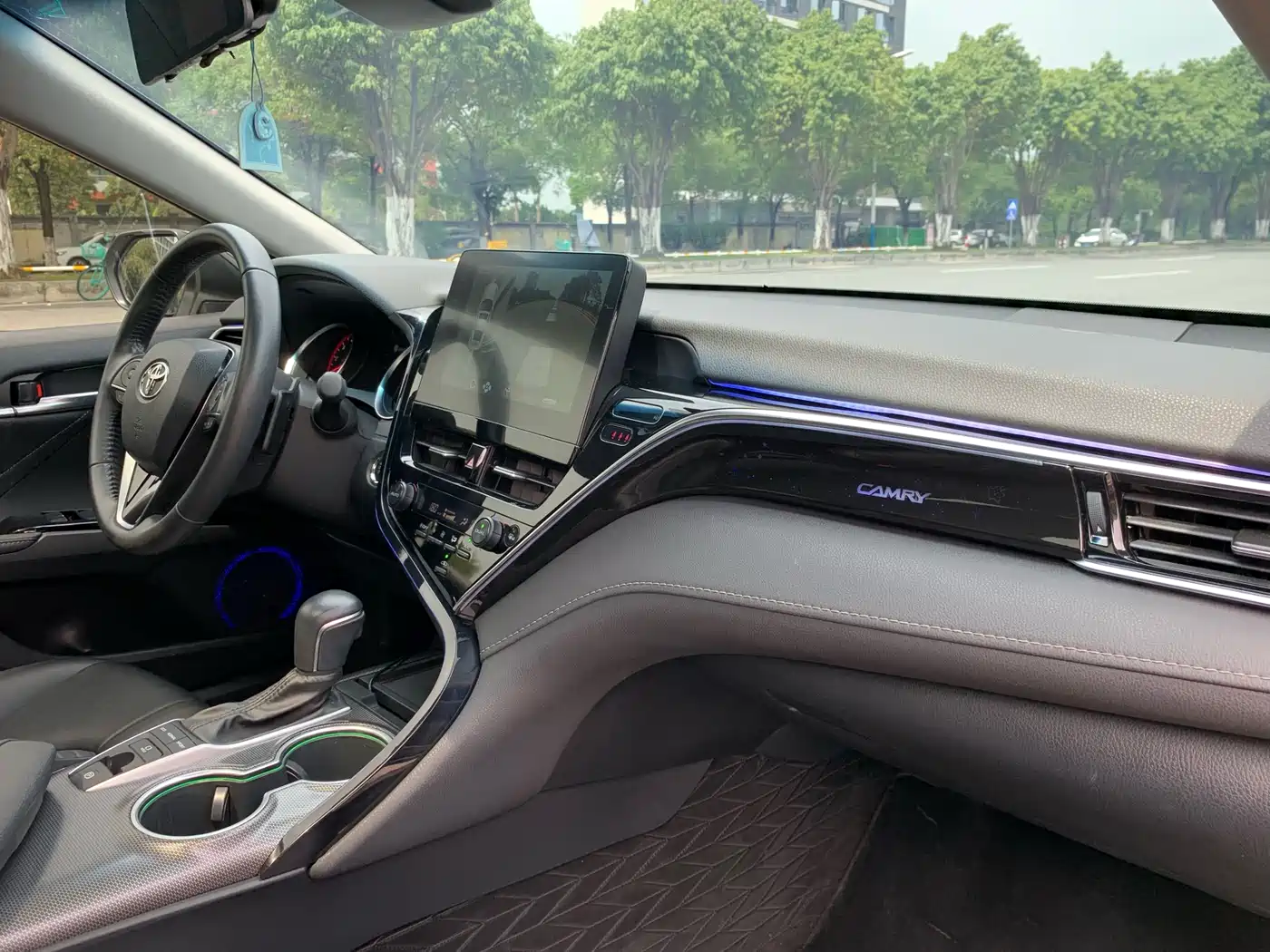 Toyota Camry 2023 2.0S Knight Edition фото 27