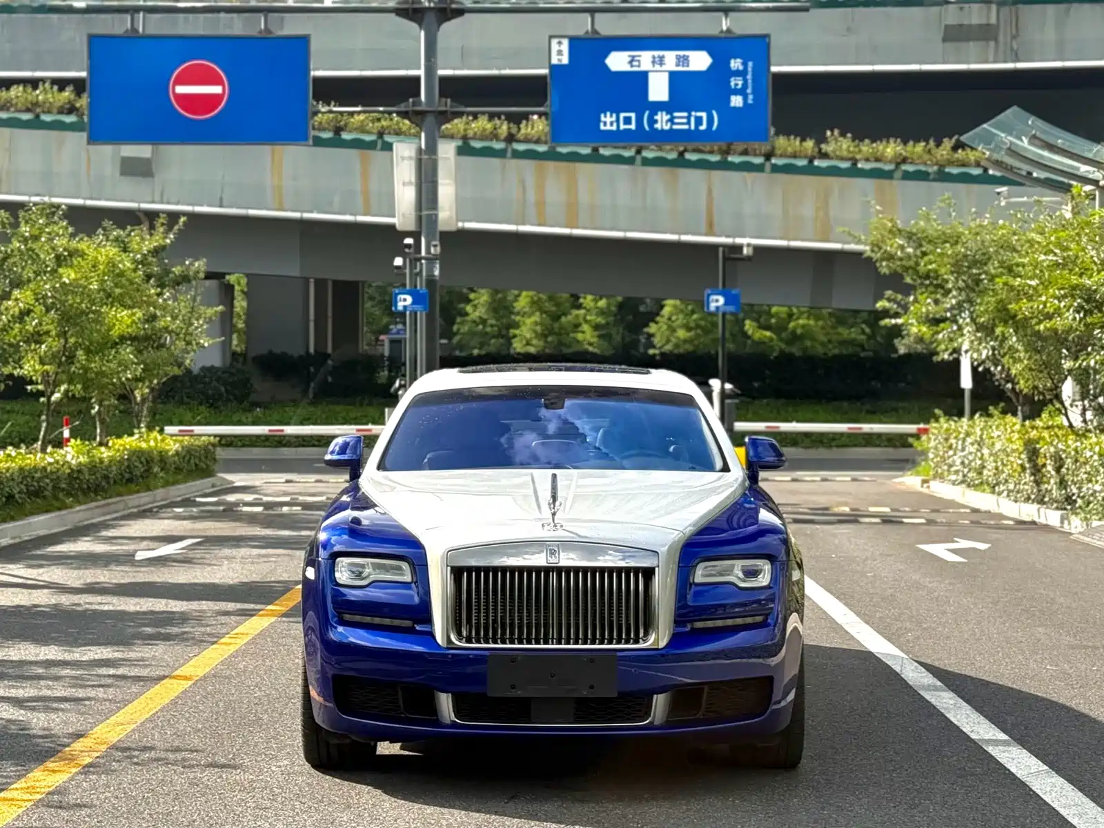 Фото 1 - Rolls-Royce Ghost