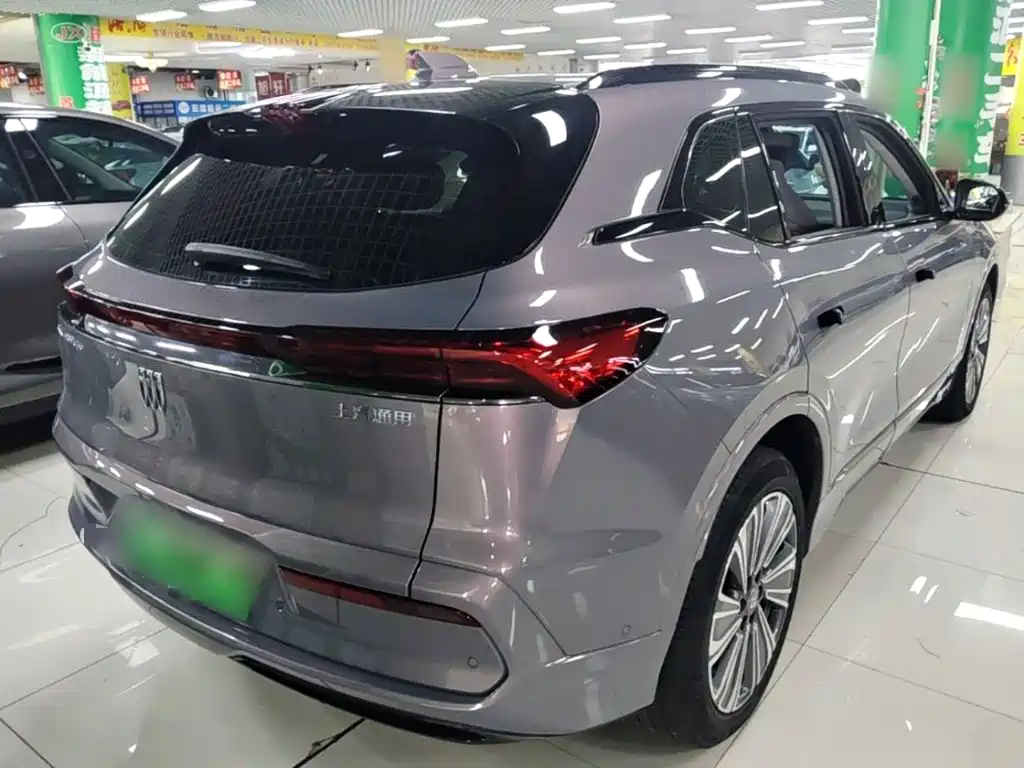 Buick E5 2025 2023 Premium Standard Range Edition