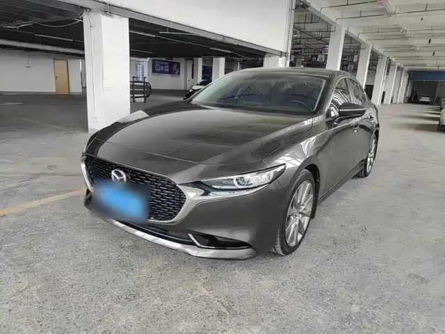 Mazda Mazda3 Axela 2.0L, Автомат, Элеганс