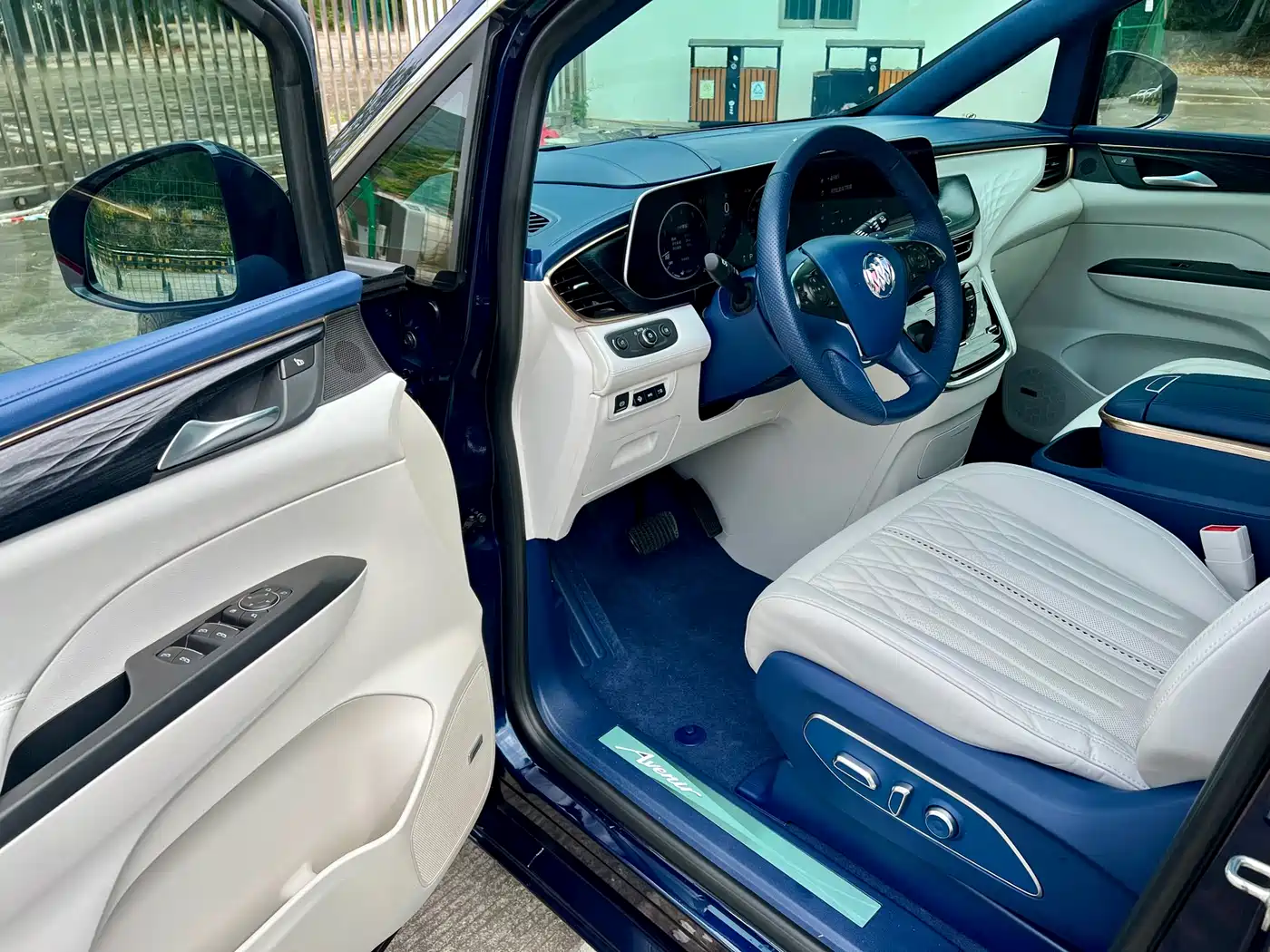 BUICK GL8
