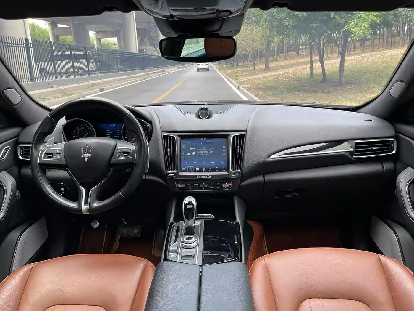 Maserati Levante 2019 3.0T Standard Edition China V фото 7