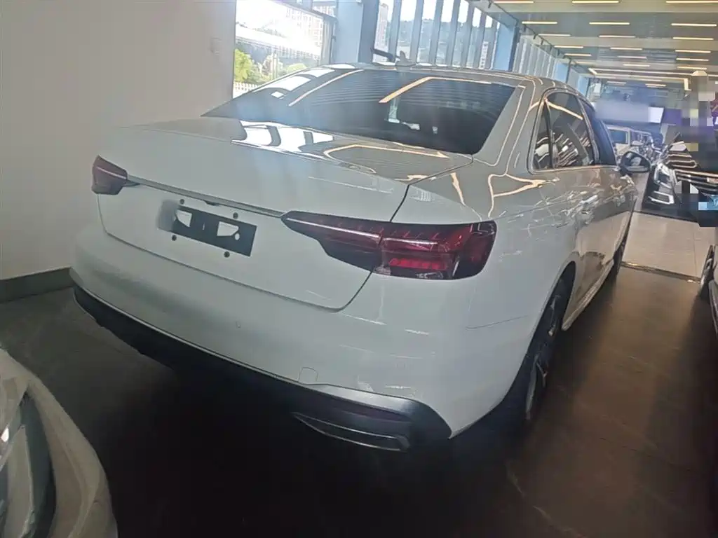 Audi A4L 2020 40 TFSI Fashion Dynamic Edition фото 7
