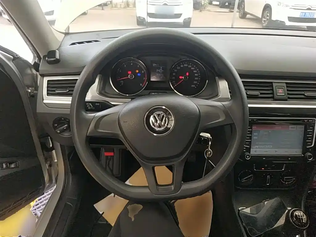 Volkswagen Bora 2016 Model 1.6L Manual Fashion фото 11