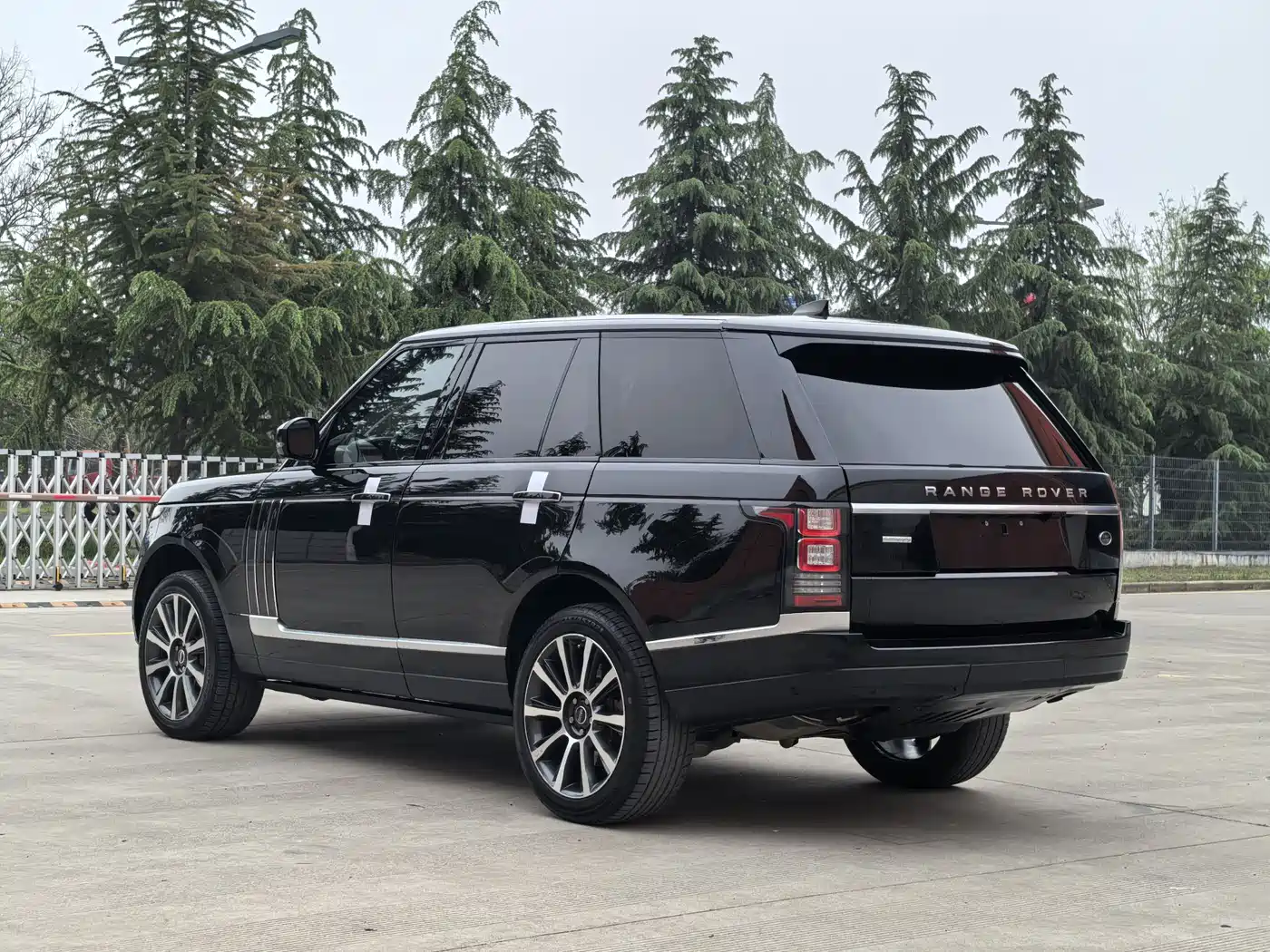 Land Rover Range Rover 2016 3.0 SC V6 Vogue фото 28