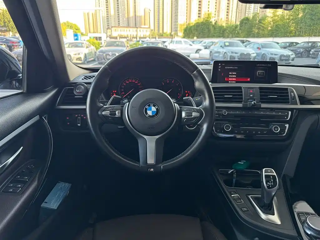 BMW 3 Series 2018 320Li M Sport Black Night Edition фото 12