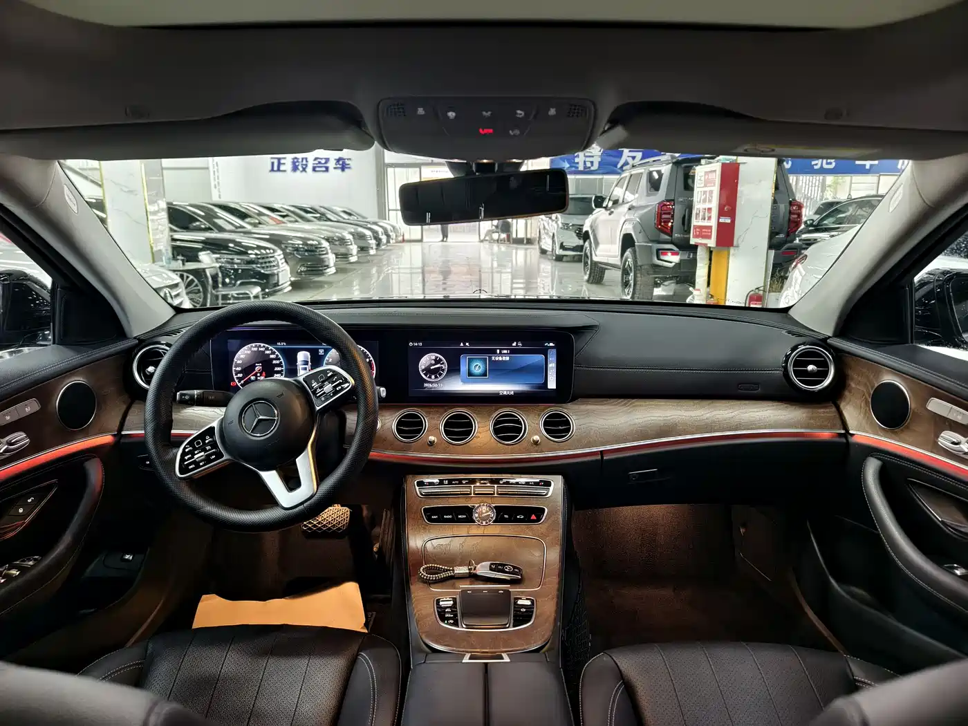 Mercedes-Benz E-Class 2019 E 300 L Fashion фото 5