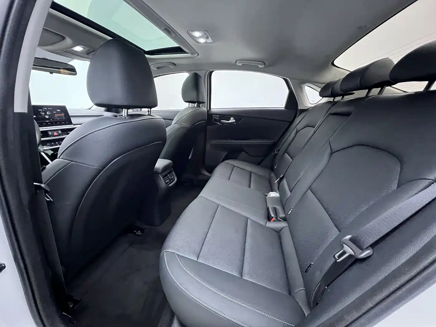 Kia K3 2021 Facelift 1.5L CVT Fashion Edition фото 6