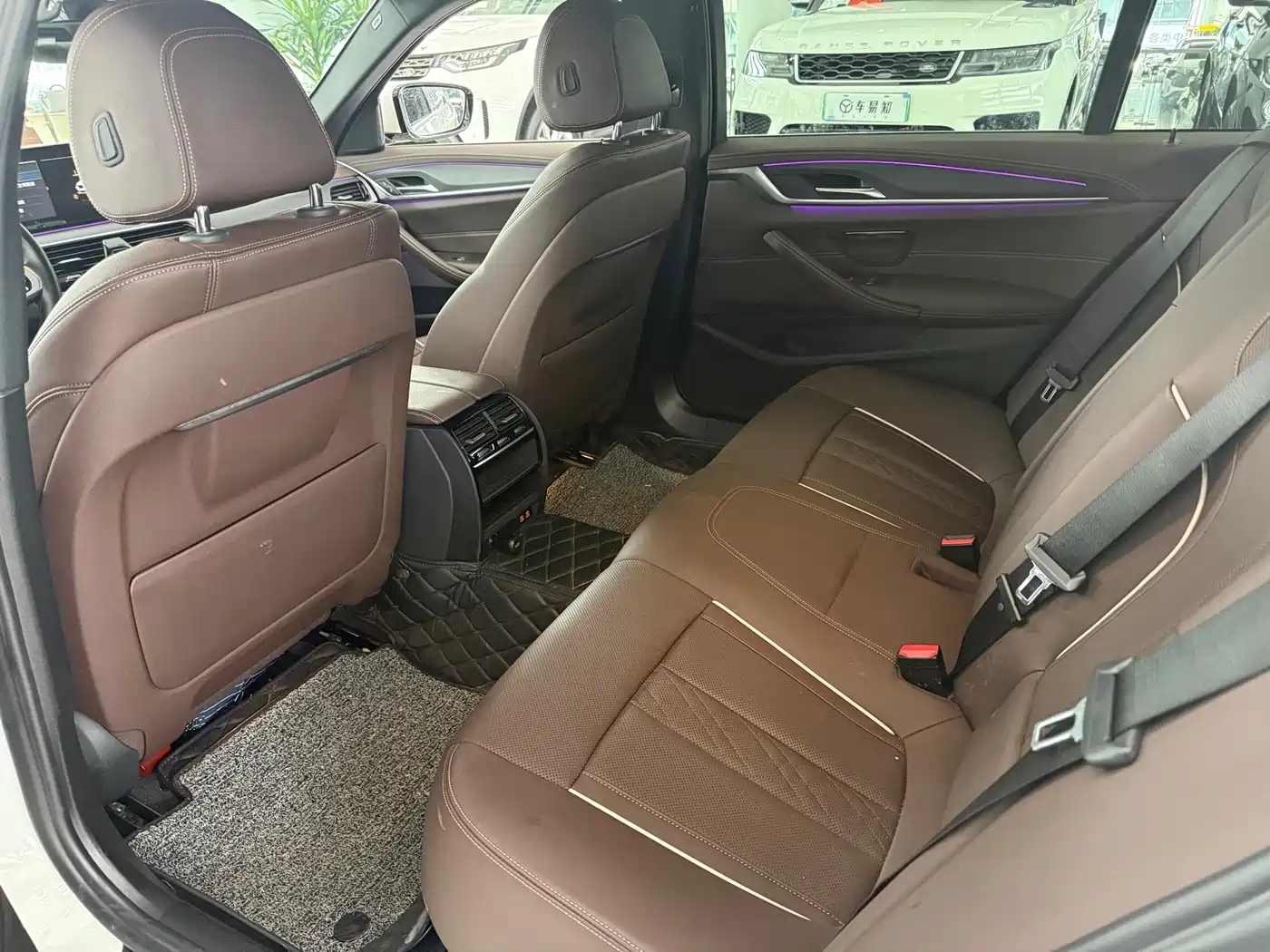 BMW 5 Series New Energy 2022 535Le M Sport Package фото 9