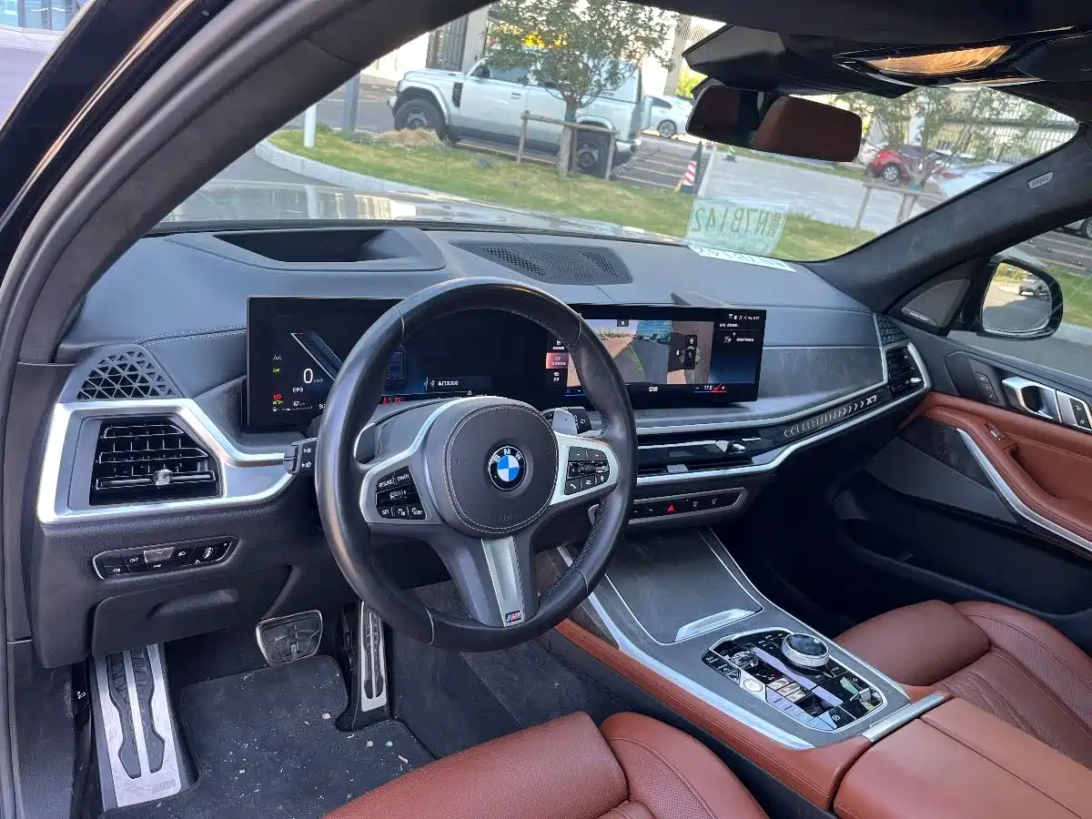 BMW X7 2023 xDrive40i Exclusive M Sport Package фото 13