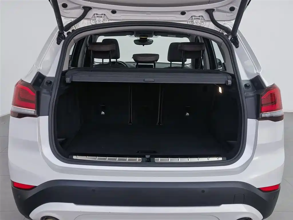 BMW X1 2020 sDrive20Li Fashion Model фото 16