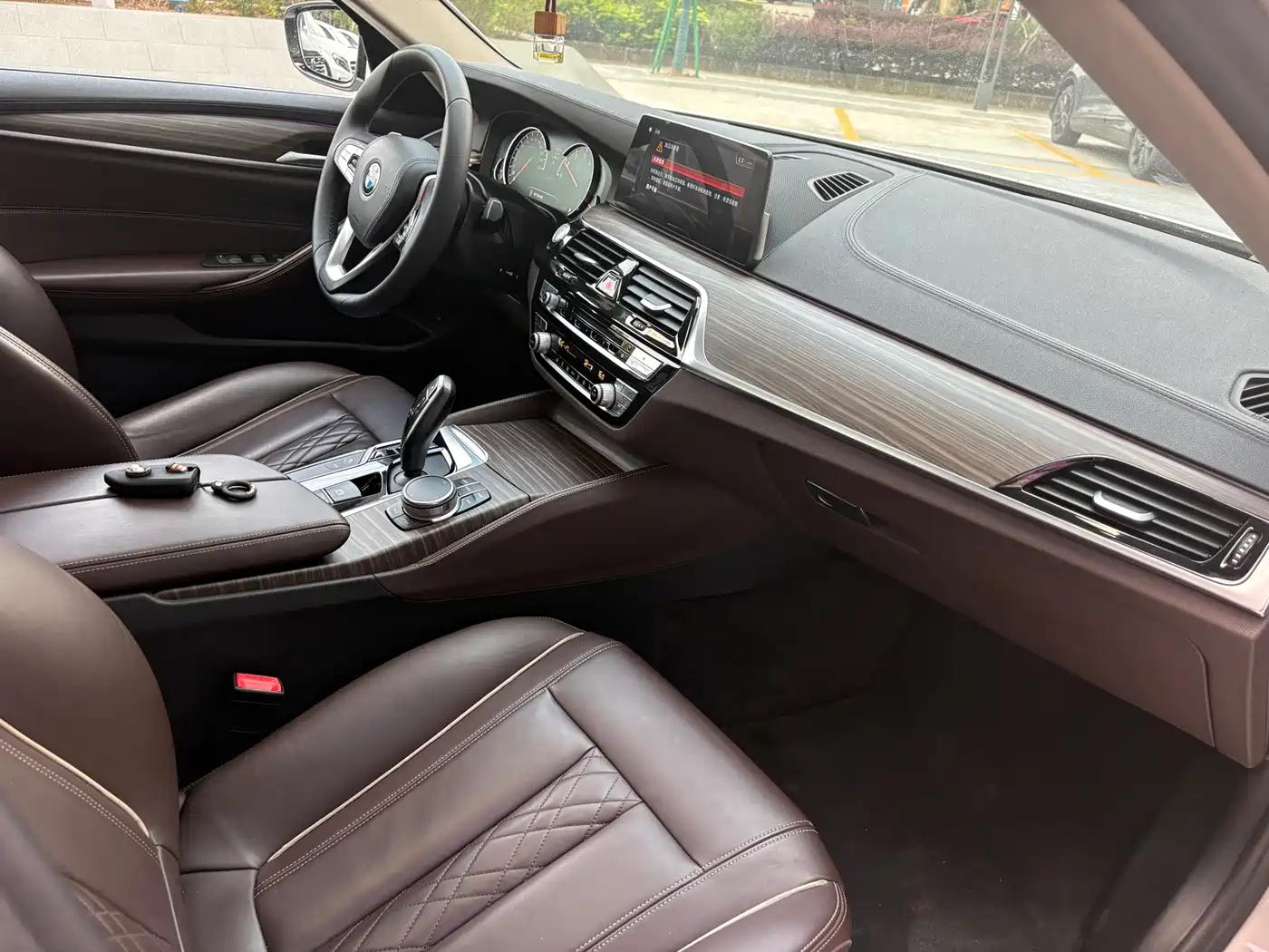 BMW 5 Series 2018 Facelift 530Li xDrive Luxury Package фото 3